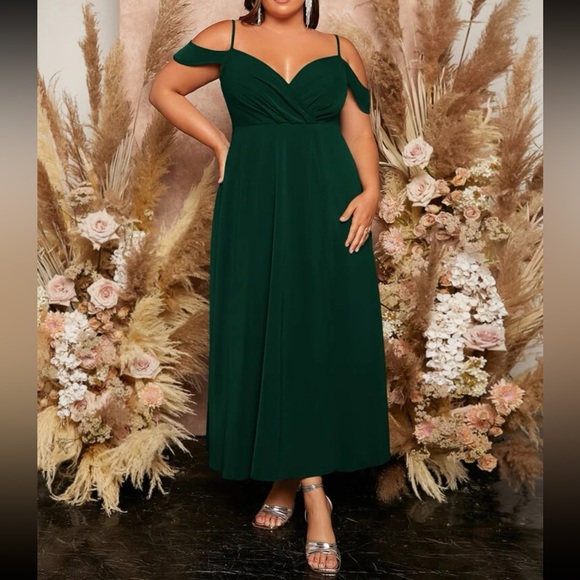 Luxe plus size cold shoulder party formal evening gown dress - Picture 4 of 7